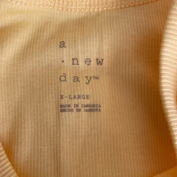 A New Day Ribbed Tank Top - Picture 6 of 7
